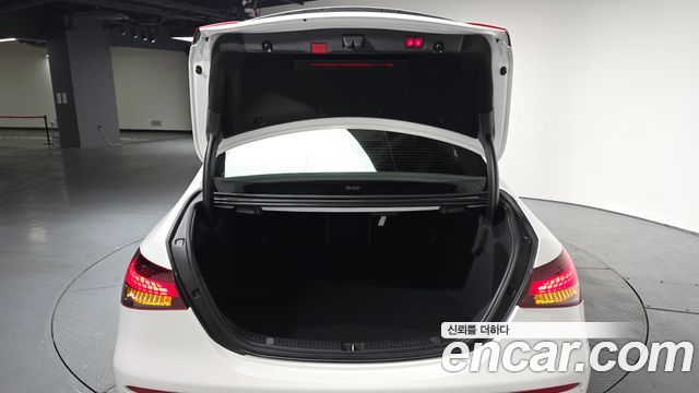 Mercedes-Benz E-Class (W213) E220d 4MATIC AMG Line 2021 — фото 20