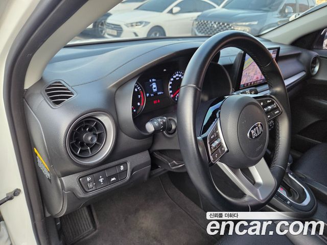 Kia K3 Standard 2021 — фото 16