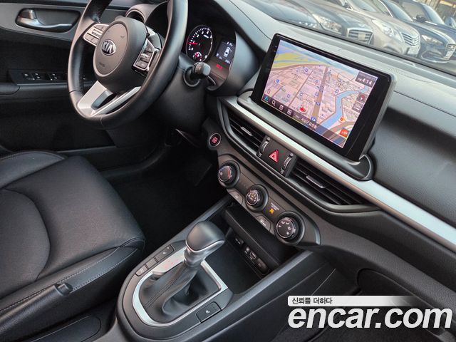 Kia K3 Standard 2021 — фото 24