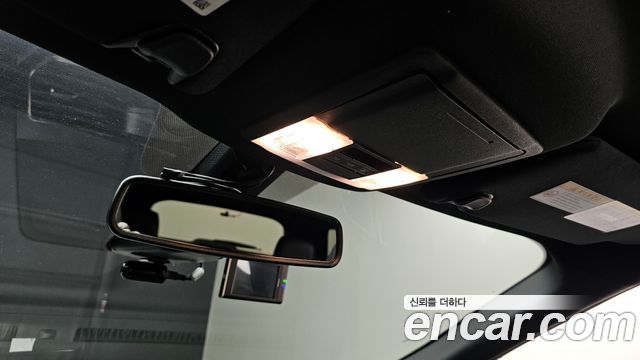 Ford Explorer 2.3 Limited 4WD 5th 2019 — фото 13
