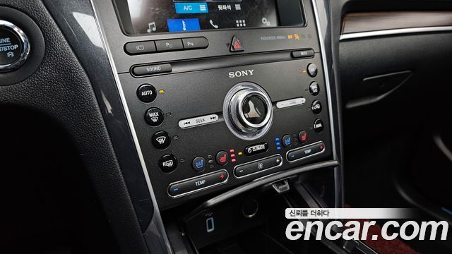 Ford Explorer 2.3 Limited 4WD 5th 2019 — фото 16