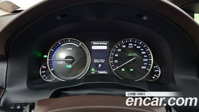 Lexus ES300h Supreme+ XV60 2018 — фото 8