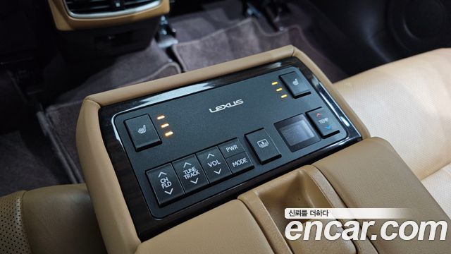 Lexus ES300h Supreme+ XV60 2018 — фото 18