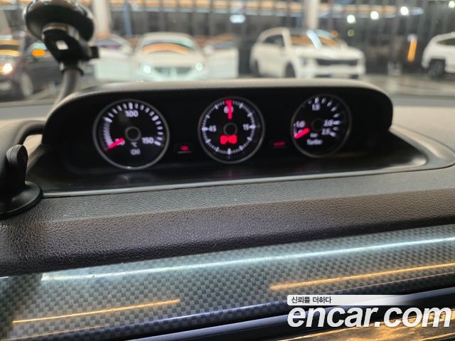 Volkswagen Beetle 2.0 TDI Premium 3rd 2014 — фото 7