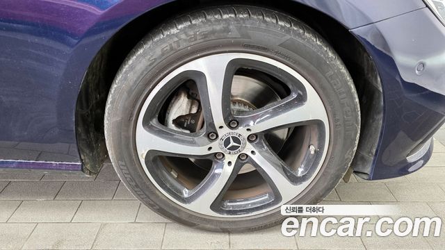 Mercedes-Benz E-Class (W213) E250 Avantgarde 2021 — фото 5