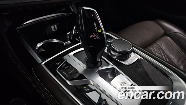 BMW 7 Series (G11) 740Li xDrive 2016 — фото 9