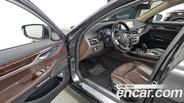 BMW 7 Series (G11) 740Li xDrive 2016 — фото 10