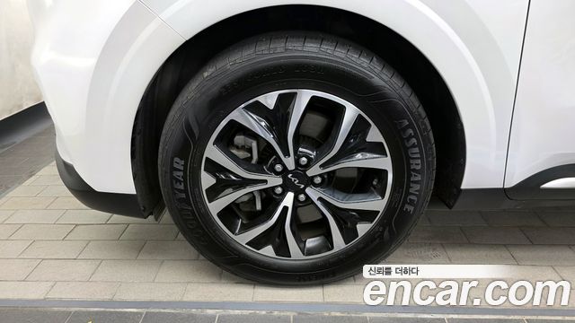 Kia Carnival (IV) Gasoline 9-Seater Noblesse 2023 — фото 5