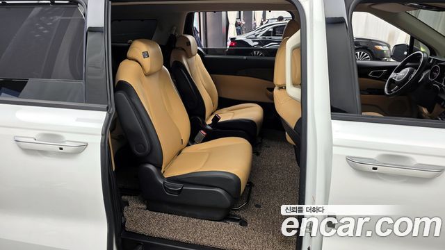 Kia Carnival (IV) Gasoline 9-Seater Noblesse 2023 — фото 12