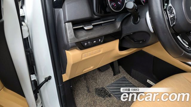 Kia Carnival (IV) Gasoline 9-Seater Noblesse 2023 — фото 17
