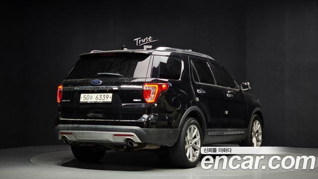 Ford Explorer 2.3 Limited 4WD 5th 2017 — фото 2