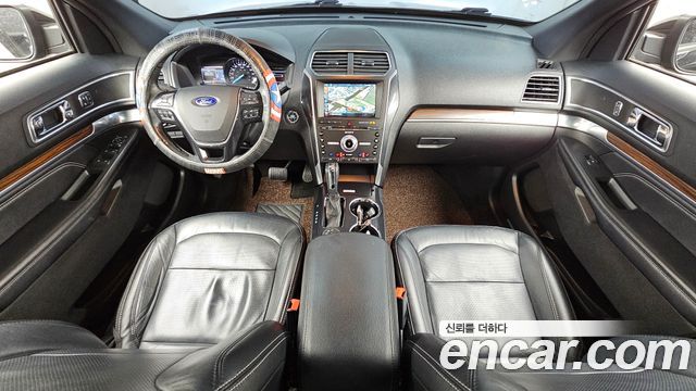 Ford Explorer 2.3 Limited 4WD 5th 2017 — фото 7