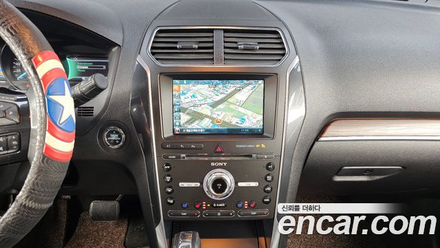 Ford Explorer 2.3 Limited 4WD 5th 2017 — фото 14