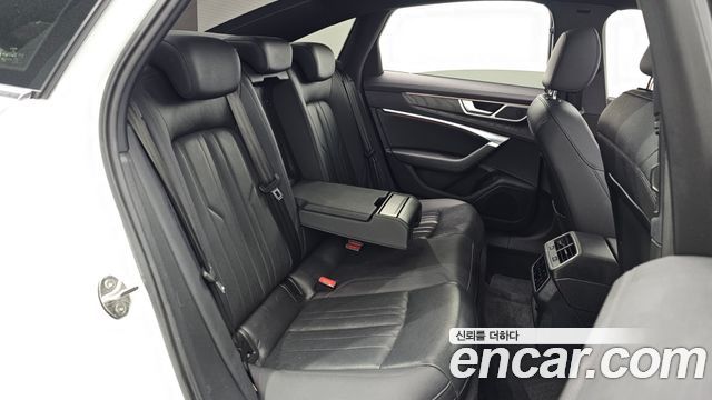 Audi A6 (C8) 45 TFSI Premium 2022 — фото 12