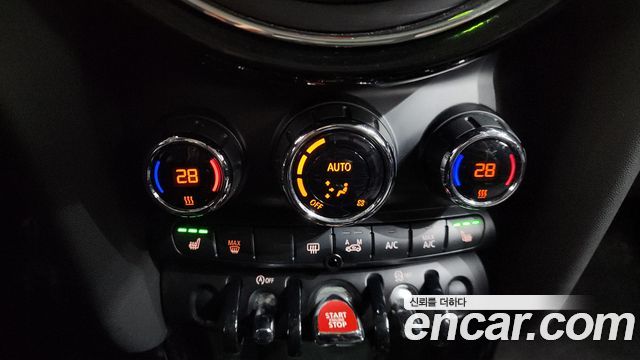 MINI Cooper D 5Door HIGH 3rd 2016 — фото 18