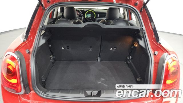 MINI Cooper D 5Door HIGH 3rd 2016 — фото 20