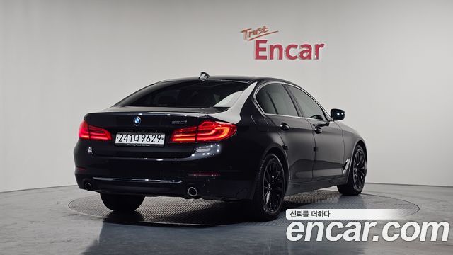 BMW 5 Series (G30) 530i Luxury Plus 2020 — фото 2