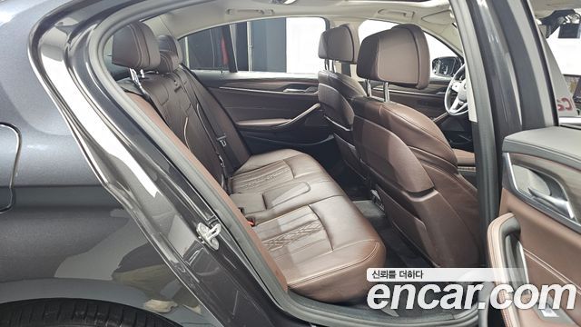 BMW 5 Series (G30) 530i Luxury Plus 2020 — фото 12