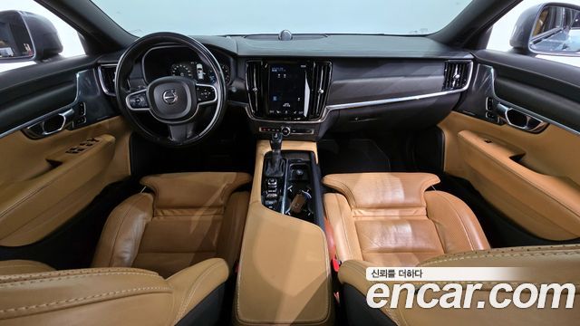 Volvo V90 Cross Country T5 Pro AWD 2019 — фото 7