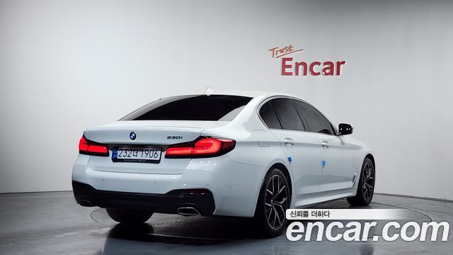 BMW 5 Series (G30) 530i M Sport Package 2022 — фото 2