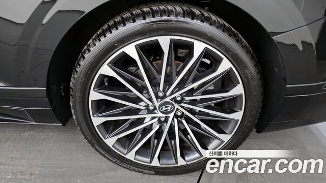 Hyundai Grandeur (GN7) 3,5 Gasoline 4WD Calligraphy 2023 — фото 5