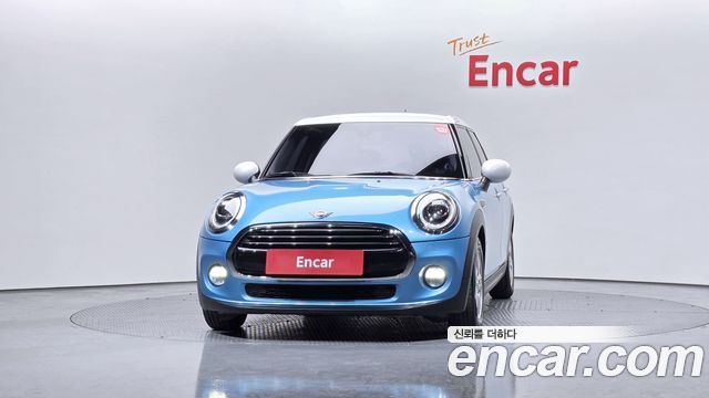 MINI Cooper 5Door Standard 3rd 2019 — фото 3