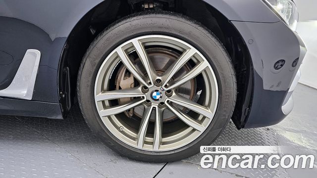BMW 7 Series (G11) 740Li xDrive M Sport Package 2017 — фото 5