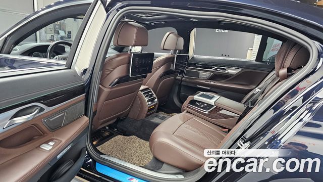 BMW 7 Series (G11) 740Li xDrive M Sport Package 2017 — фото 15