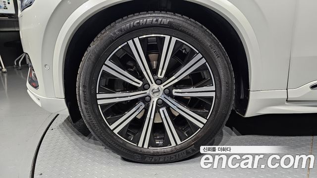 Volvo XC90 (II) T8 Inscription Hybird 2021 — фото 5