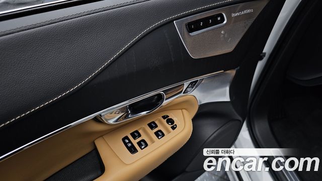 Volvo XC90 (II) T8 Inscription Hybird 2021 — фото 16