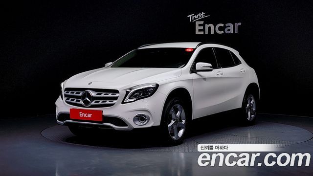 Mercedes-Benz GLA-Class (X156) GLA220