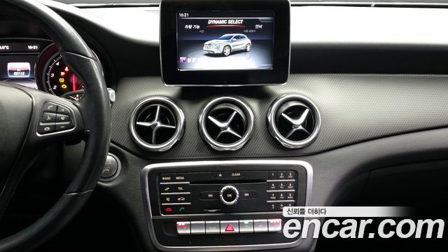 Mercedes-Benz GLA-Class (X156) GLA220 2019 — фото 14