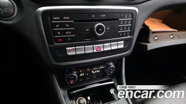 Mercedes-Benz GLA-Class (X156) GLA220 2019 — фото 16