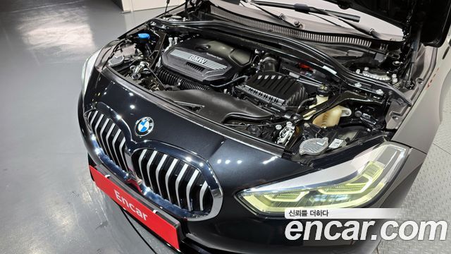 BMW 1 Series (F40) 120i Sports 2022 — фото 6