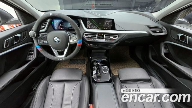 BMW 1 Series (F40) 120i Sports 2022 — фото 7