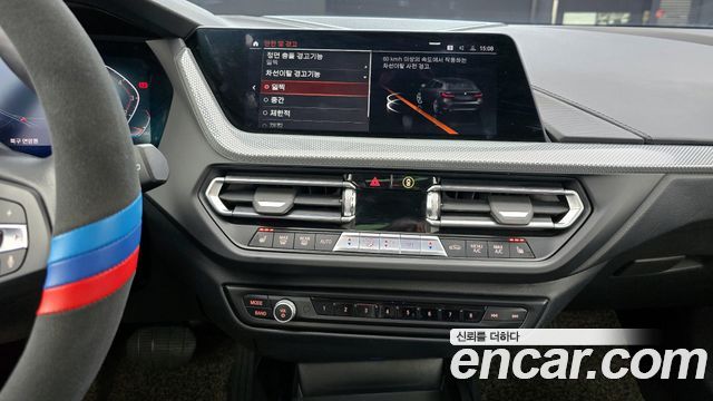 BMW 1 Series (F40) 120i Sports 2022 — фото 19