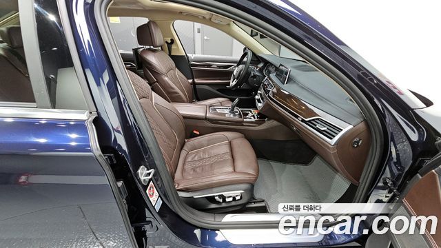 BMW 7 Series (G11) 740Li xDrive 2016 — фото 11