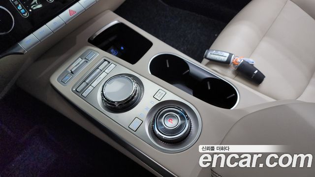 Genesis GV70 2.5T Gasoline AWD 2022 — фото 9