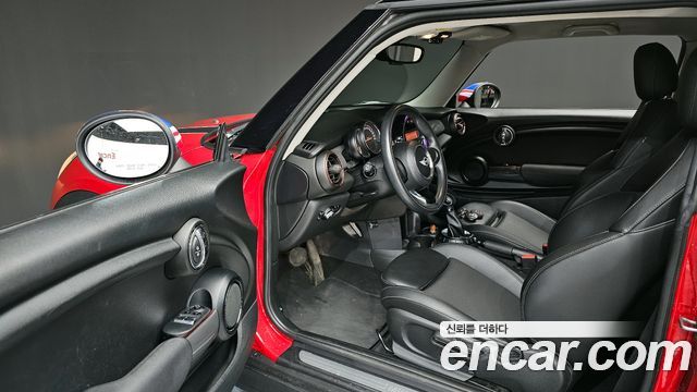 MINI Cooper D Standard 3rd 2015 — фото 11