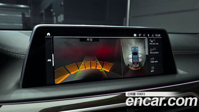 BMW 7 Series (G11) 730d xDrive Design Pure Excellence 2020 — фото 15