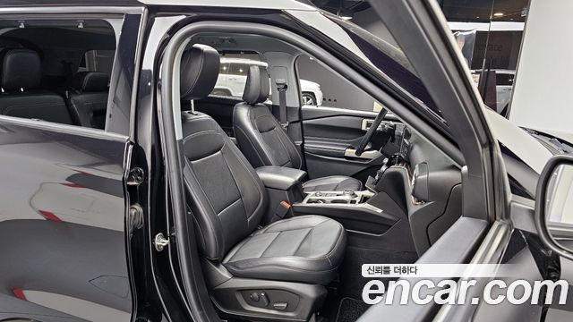 Ford Explorer (VI) 2.3 LimIted 4WD 2021 — фото 12
