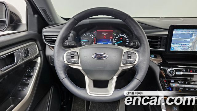 Ford Explorer (VI) 2.3 LimIted 4WD 2021 — фото 13