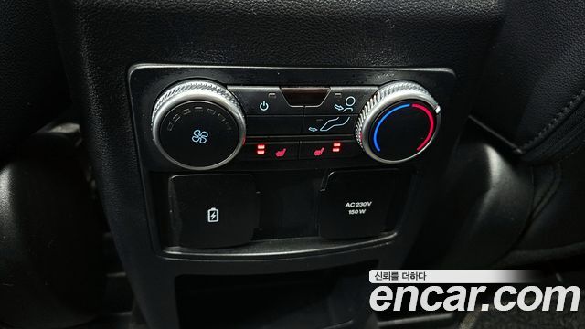 Ford Explorer (VI) 2.3 LimIted 4WD 2021 — фото 17