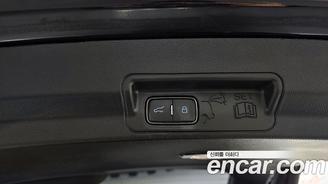 Ford Explorer (VI) 2.3 LimIted 4WD 2021 — фото 18
