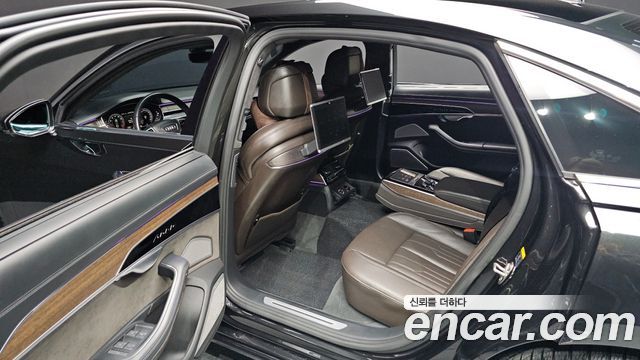 Audi A8 (D5) 55 TFSI Quattro LWB 2018 — фото 12