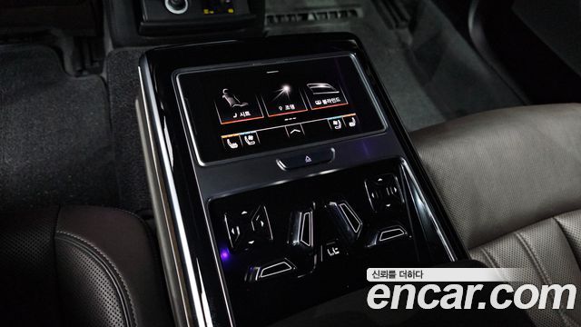 Audi A8 (D5) 55 TFSI Quattro LWB 2018 — фото 19