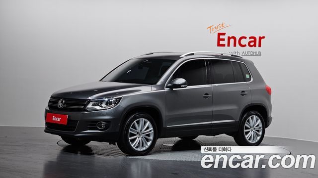 Volkswagen Tiguan 2.0 TDI  Premium 5N