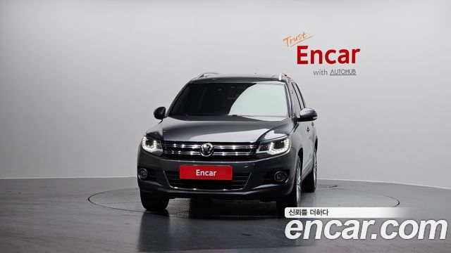 Volkswagen Tiguan 2.0 TDI  Premium 5N 2013 — фото 3
