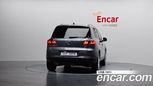Volkswagen Tiguan 2.0 TDI  Premium 5N 2013 — фото 4