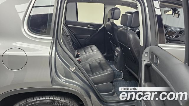 Volkswagen Tiguan 2.0 TDI  Premium 5N 2013 — фото 12